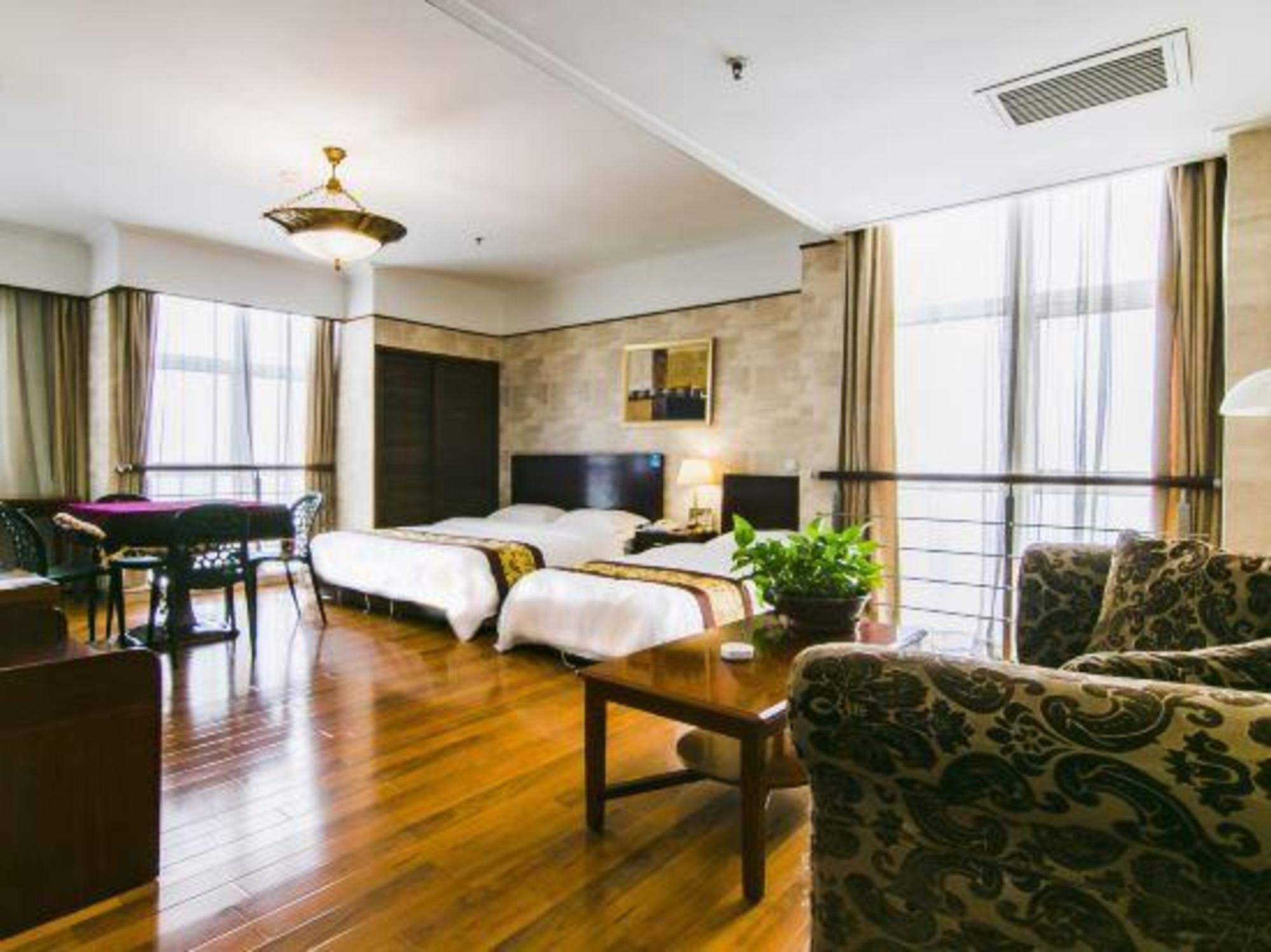 Todays International Hotel 11/24