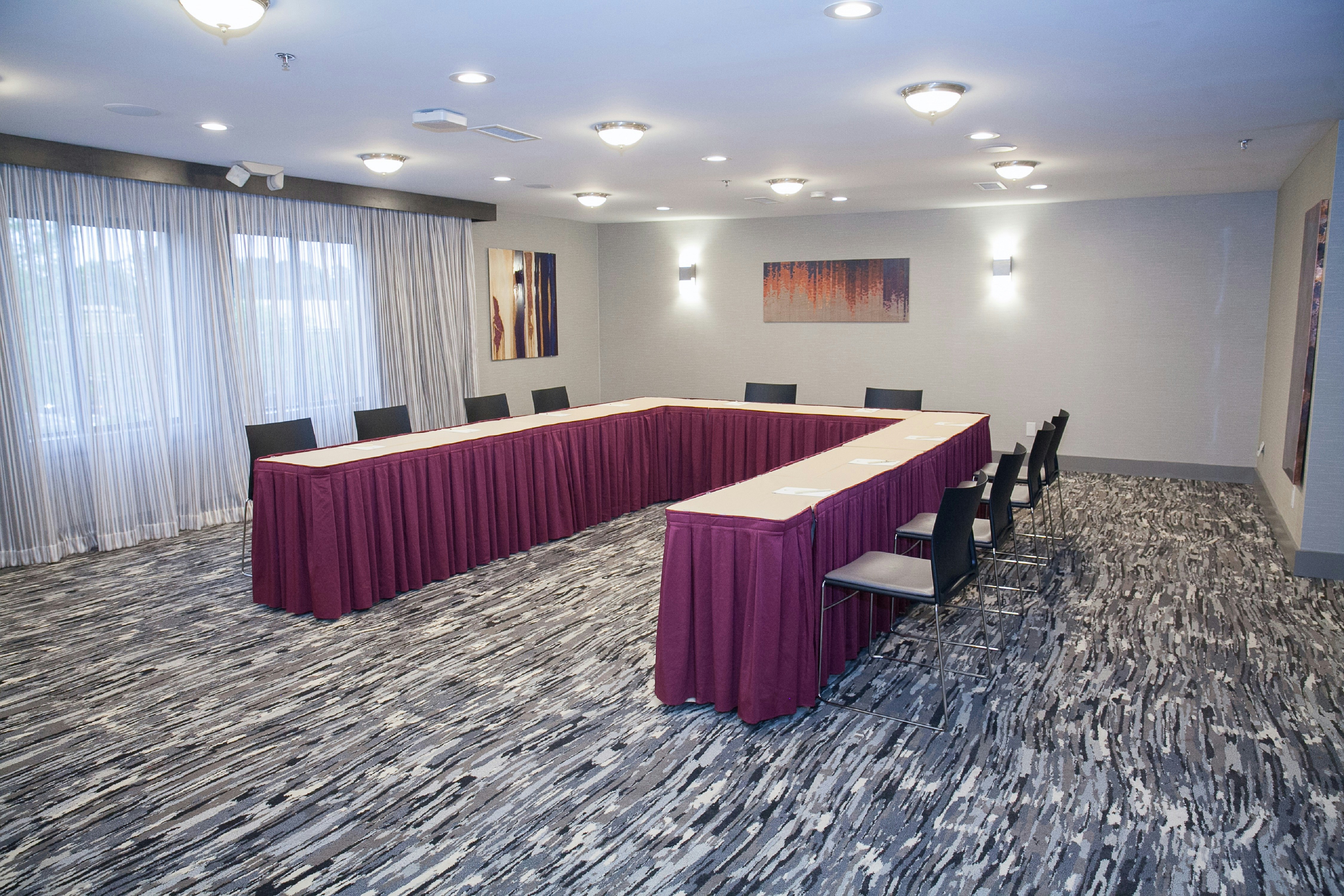 Doubletree By Hilton Alpharetta 17/19