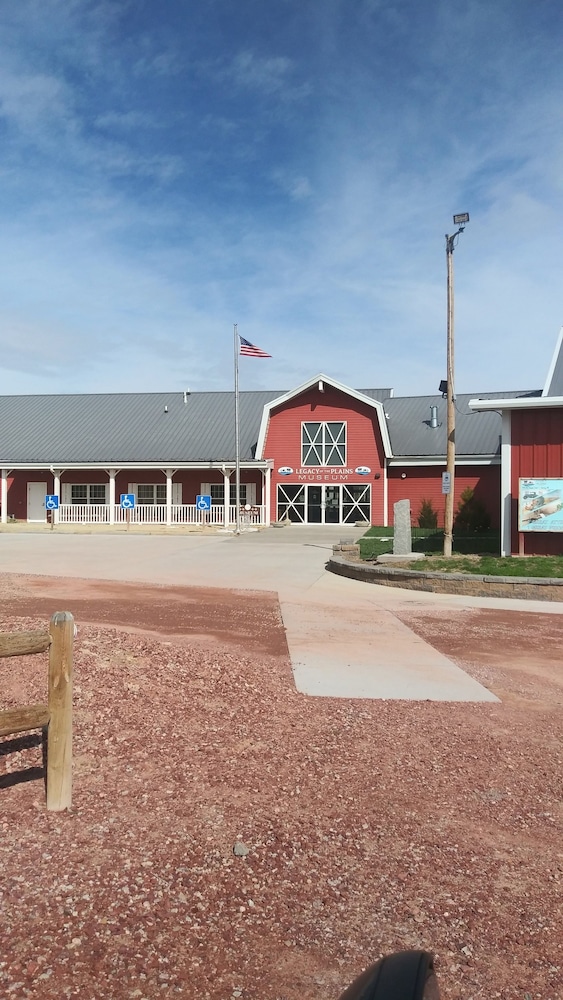 Circle S Lodge 8/41