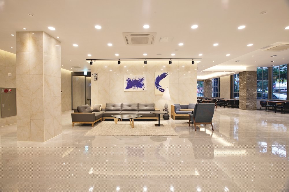 GnB Hotel 10/73