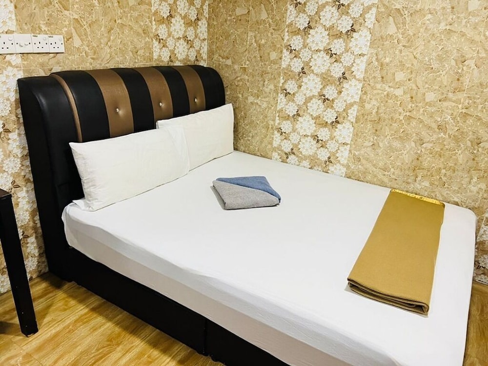 Silver Sky Hotel 13/20
