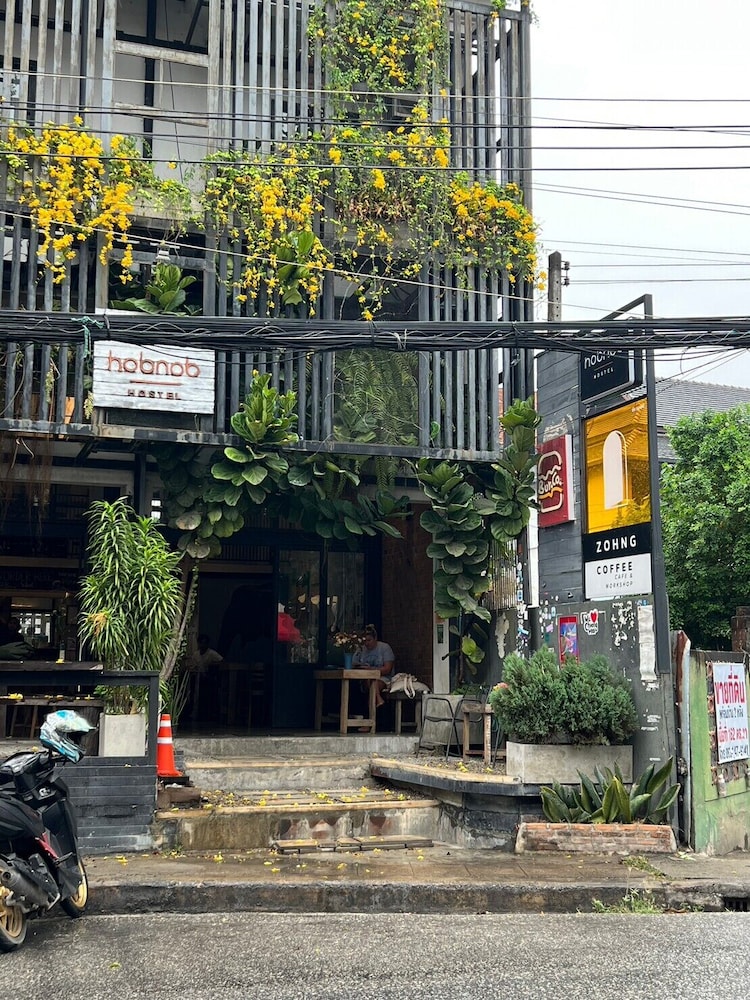 Hobnob Hostel - Adults Only 37/40