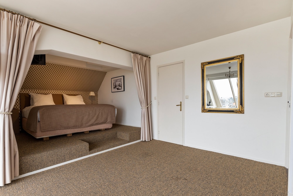 Dikker And Thijs Fenice Hotel 33/73