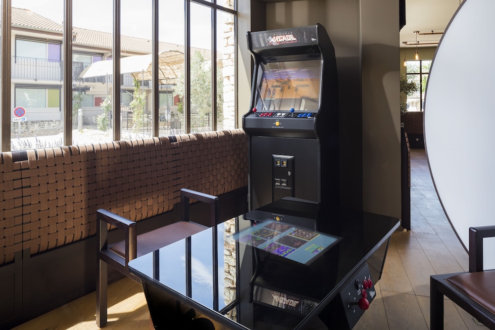 Terre de Provence Hotel and Spa 63/68
