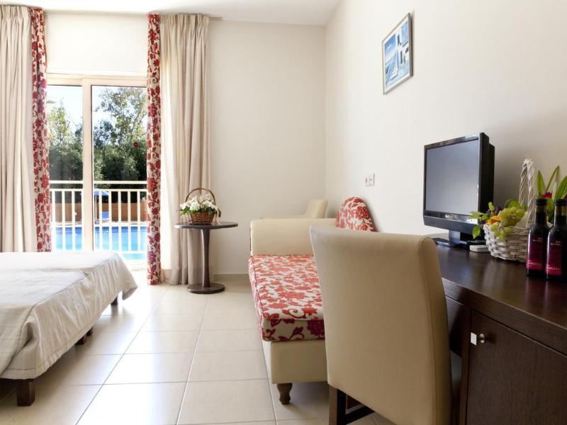 DOUBLE ROOM SUPERIOR
