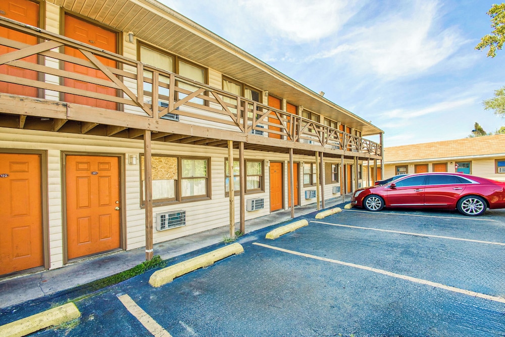 Hotel O Best Rest Inn Springfield US 36 32/38