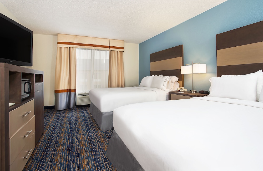 Standard, 2 Queen Beds, Accessible