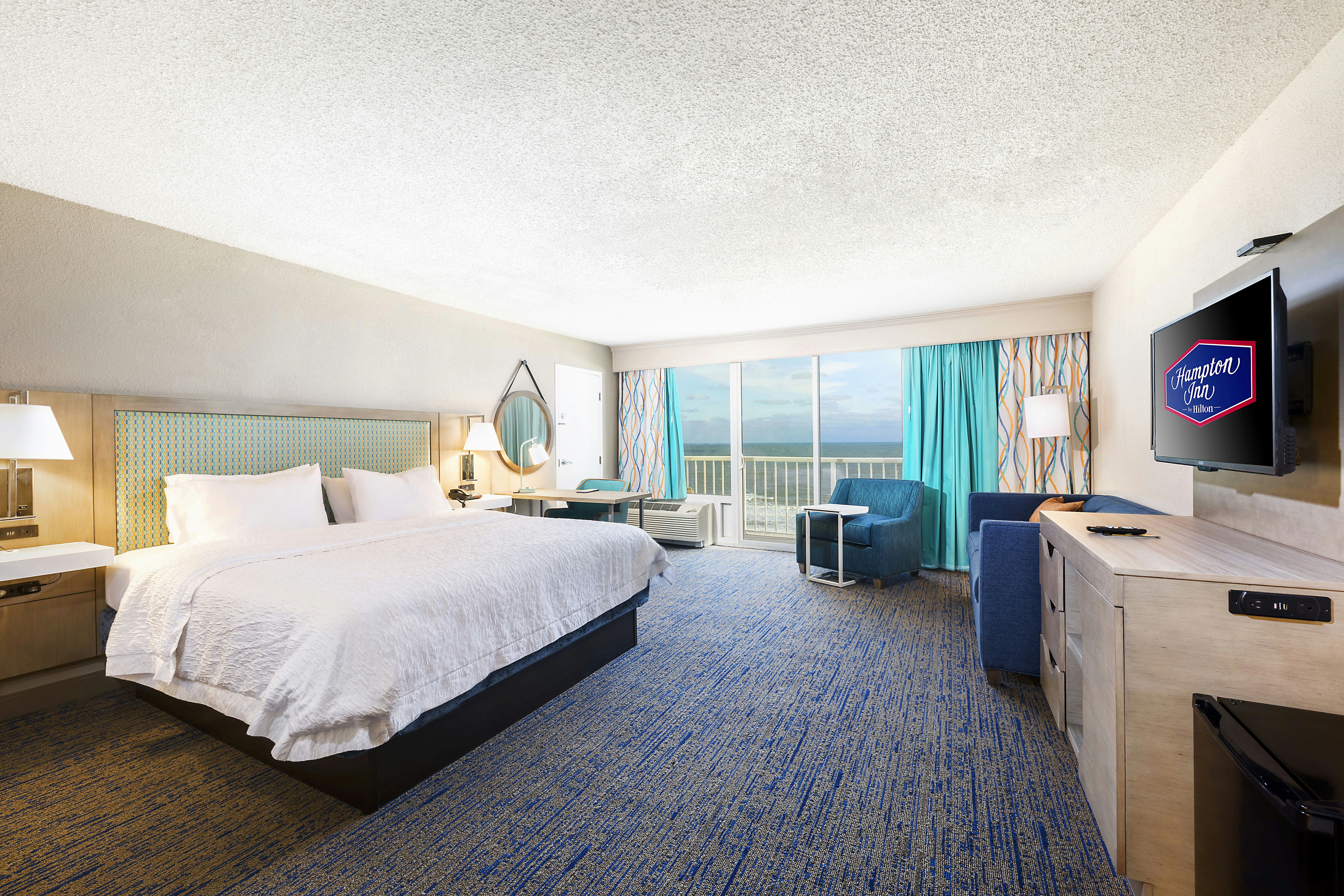 Studio, King Bed, Ocean Front