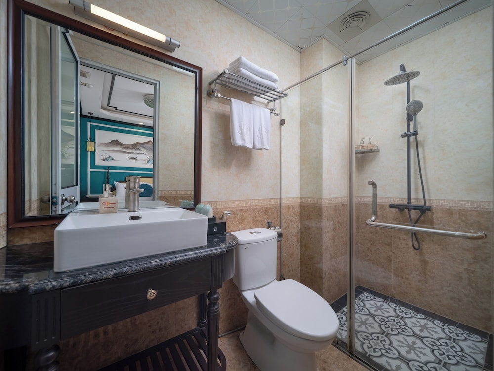 HANOI CHIC BOUTIQUE HOTEL 72/74