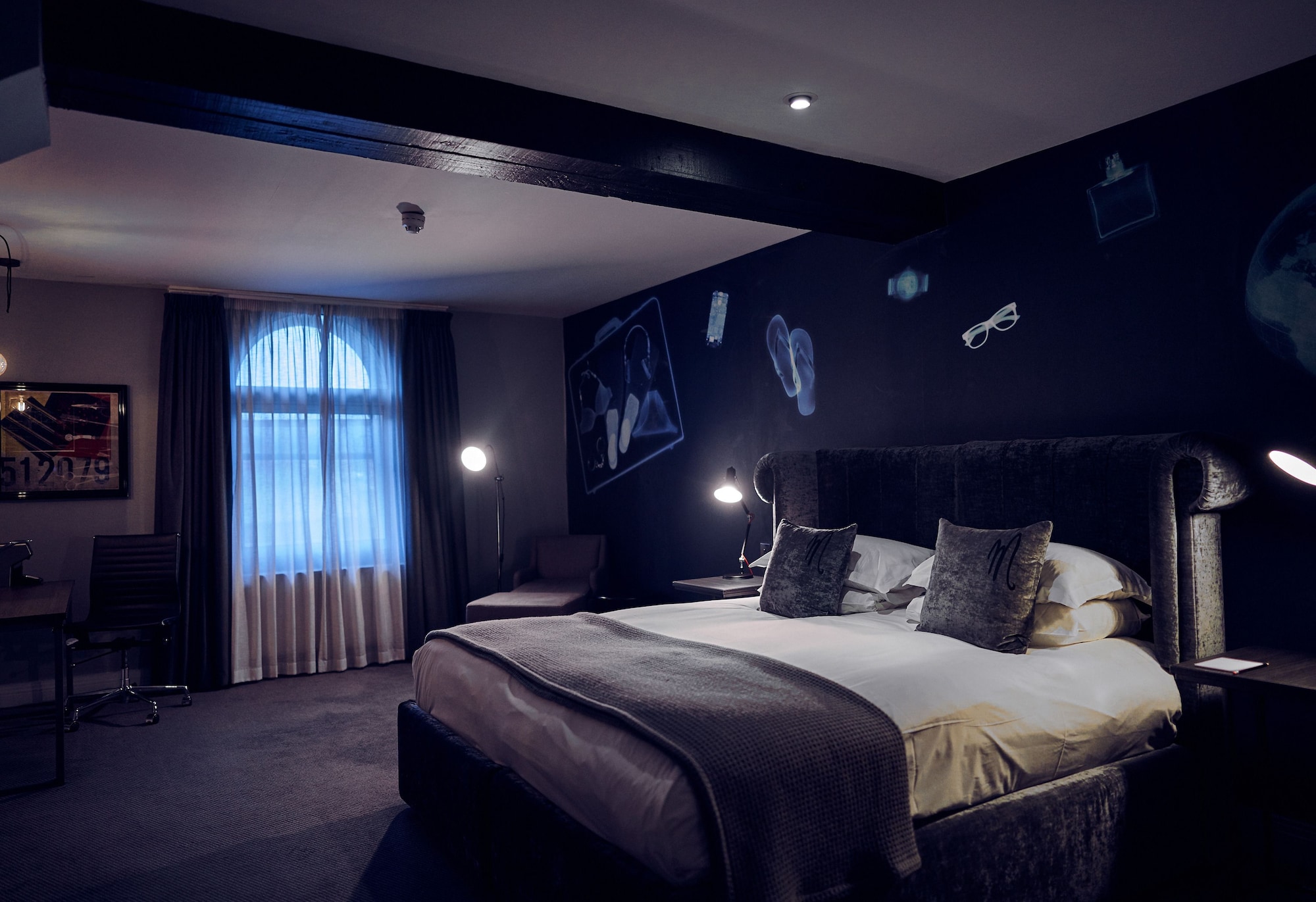 CLUB, DELUXE, DOUBLE BED