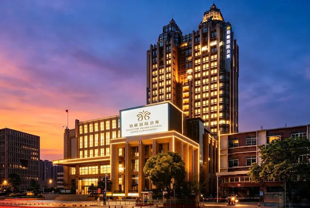 Poltton International Apartment (Guangzhou Panyu Government Affairs Center) 4/47