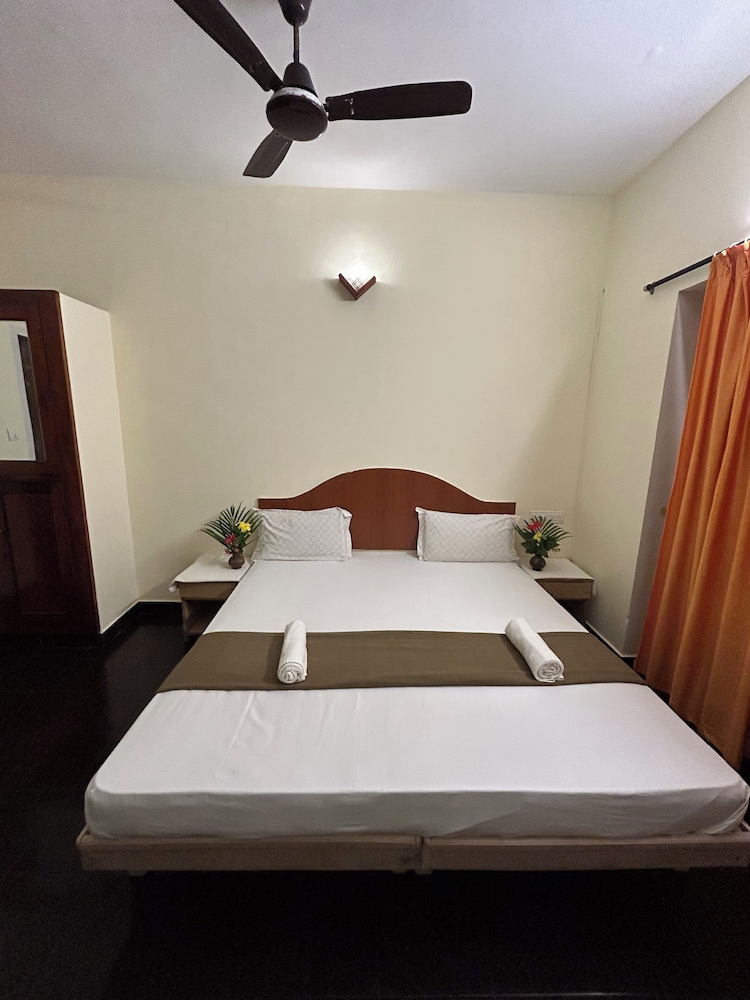 The Ocean Park Beach Resort 15/45