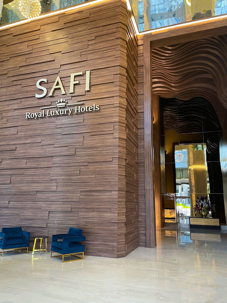 Safi Royal Luxury Metropolitan 4/47