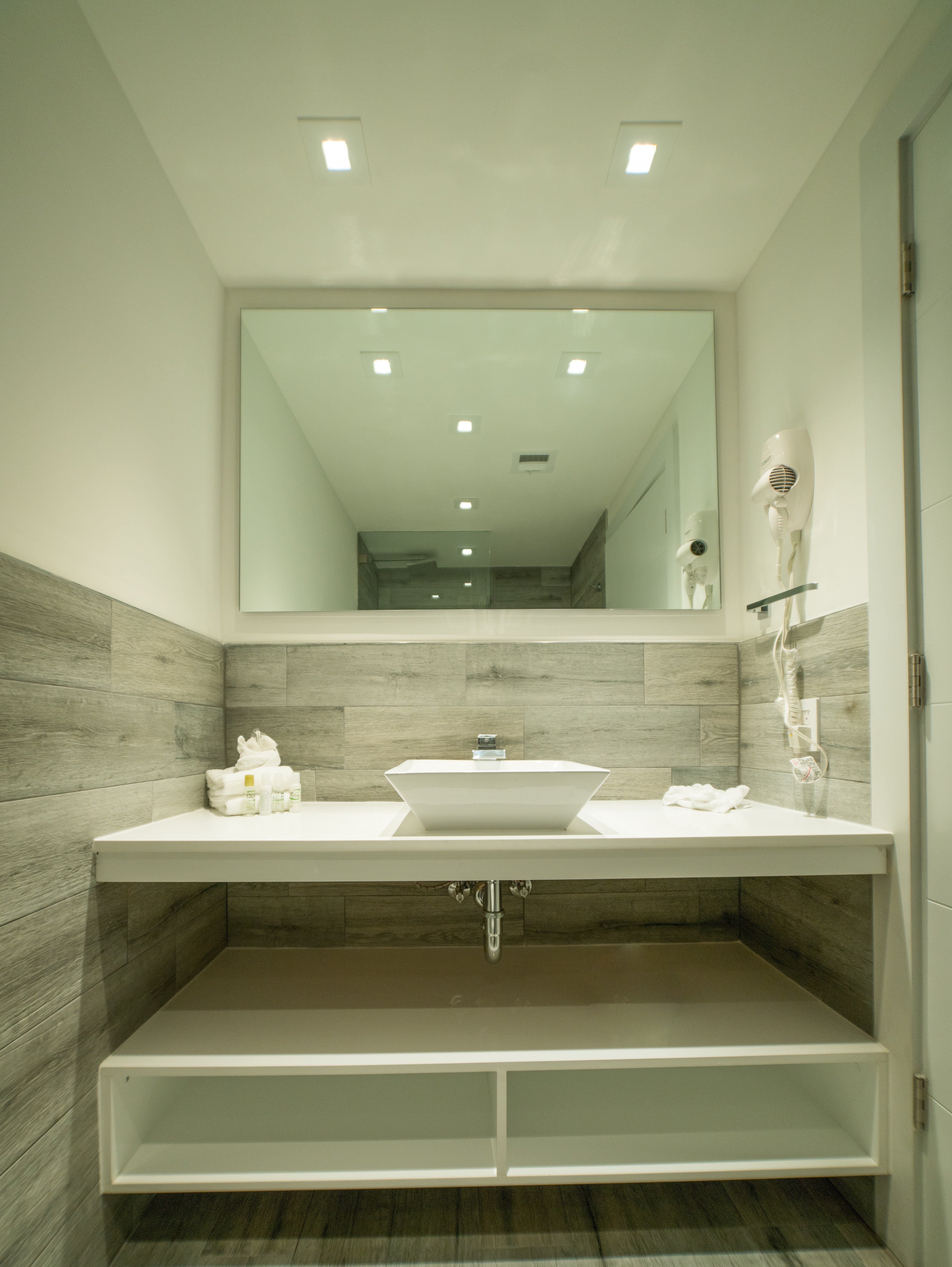 Fortune House Hotel Suites 33/33