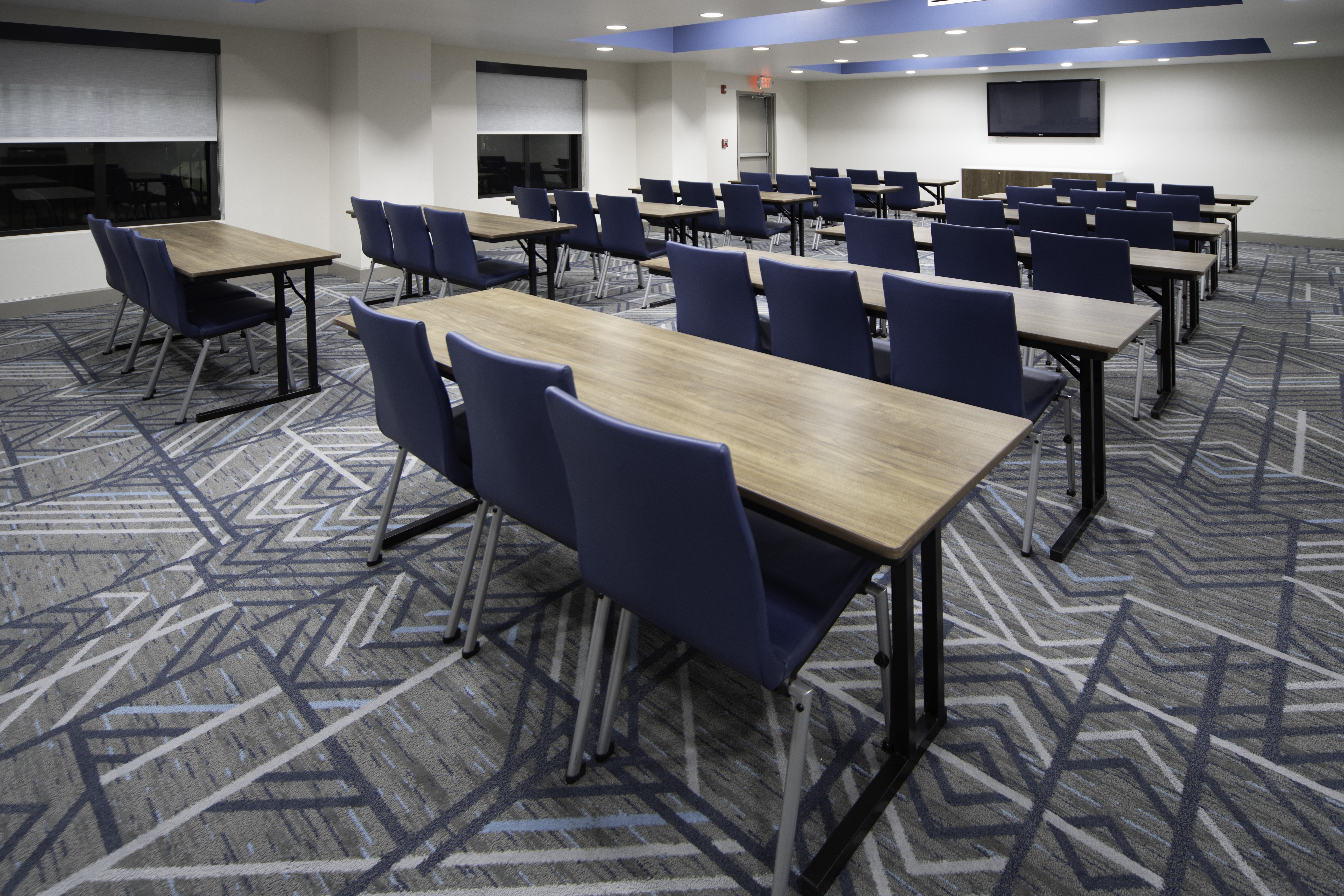 Holiday Inn Express Hotel Suites Conway 46/54
