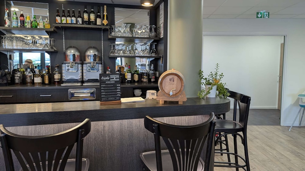 Kyriad Prestige Residence Cabourg - Dives-Sur-Mer 36/47