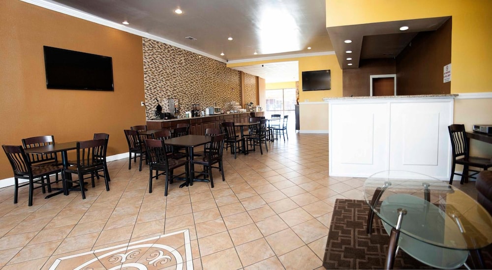 Express Inn Suites 38/58