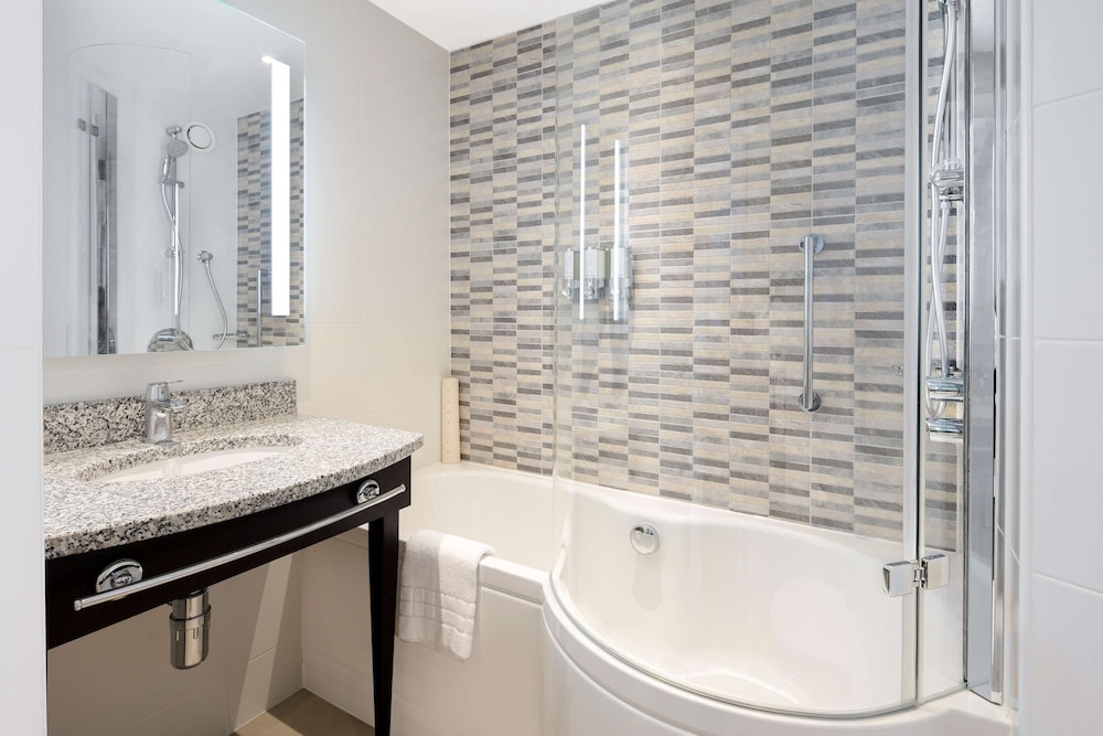 Hampton By Hilton London Stansted Airport 18/59