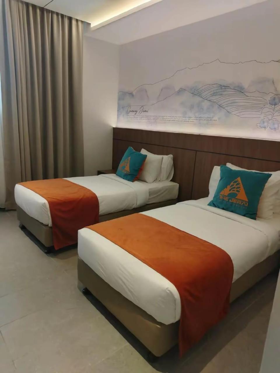 Renovated, Superior, Double or Twin Bed