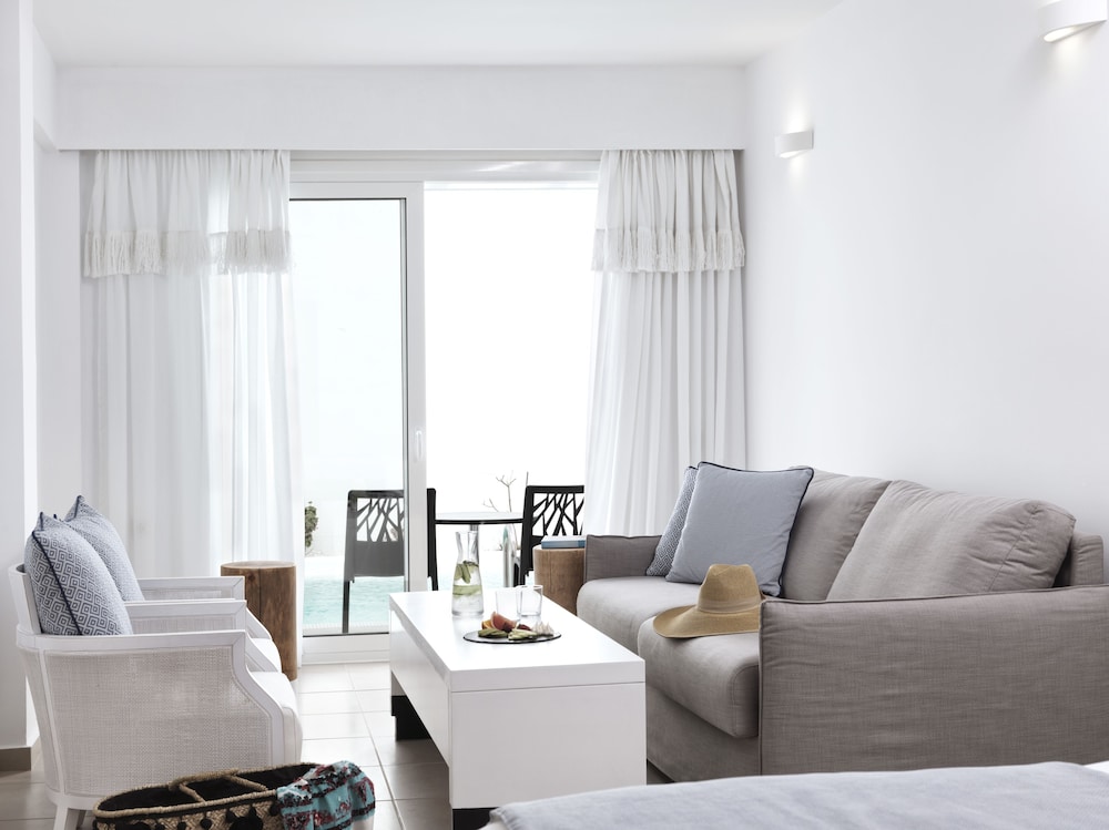 Aressana Spa Hotel and Suites 57/82