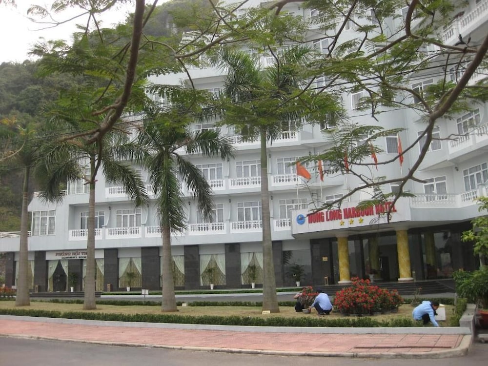 Hung Long Harbour Hotel 5/58