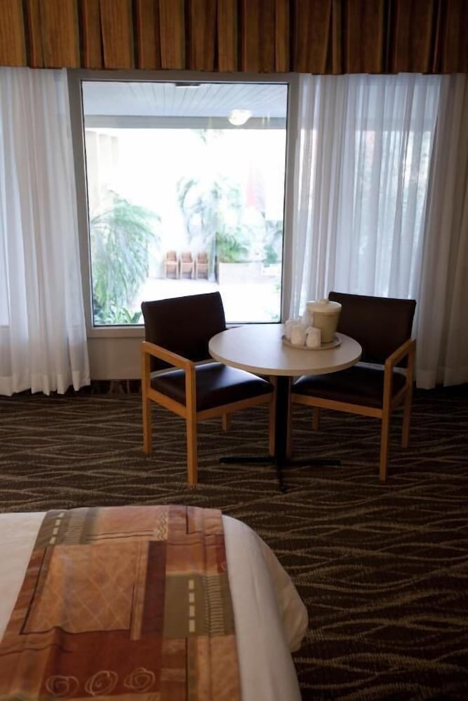 Westlock Inn & Conference Centre 25/40
