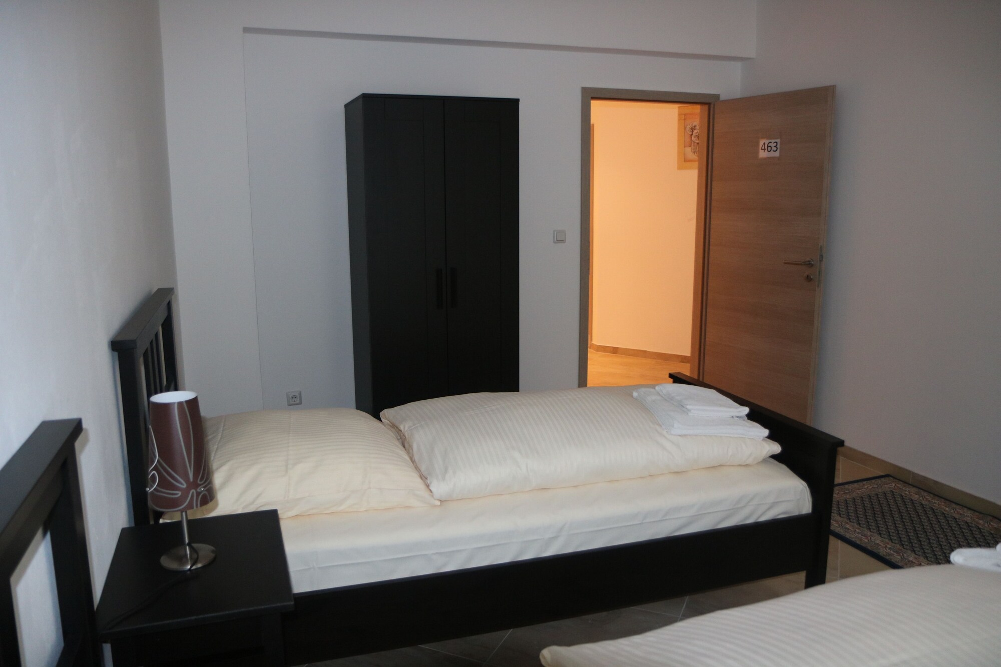 ROOM, TRIPLE