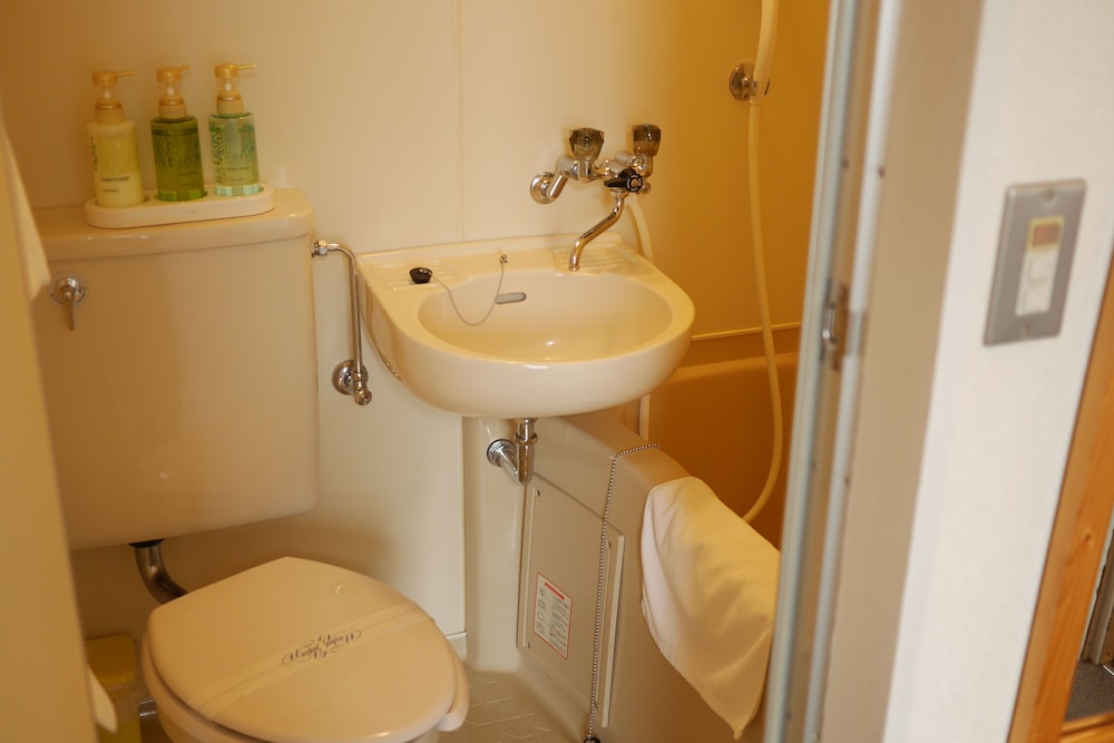 Hiroshima Peace Hotel Hostel 44/50