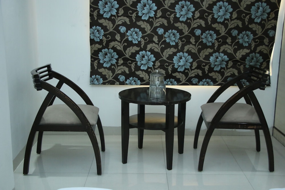 Hotel Grace At Karol Bagh 31/45