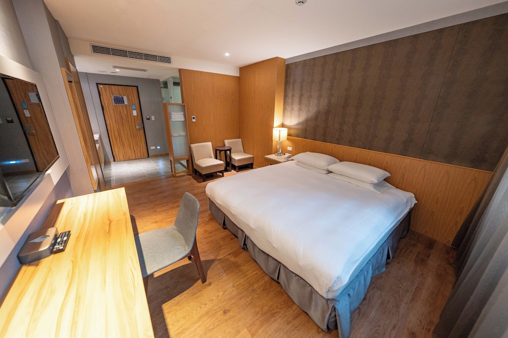 BUSINESS, DOUBLE BED