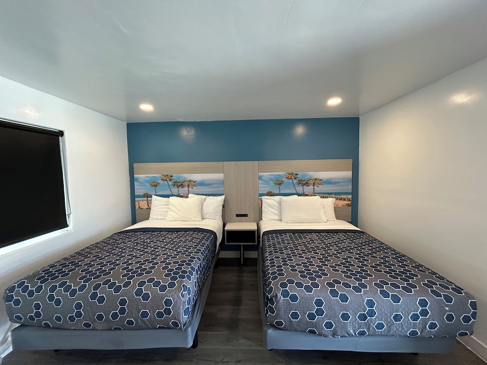 DELUXE, DOUBLE BED