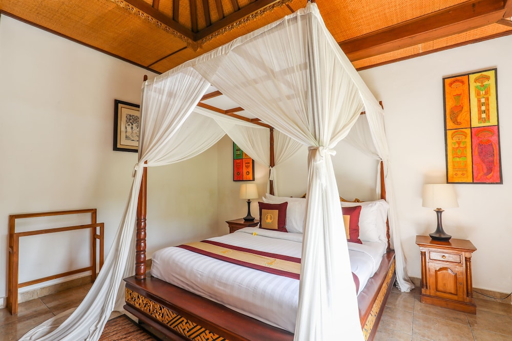 EXECUTIVE, QUEEN BED, GARDEN VIEW, BALCONY