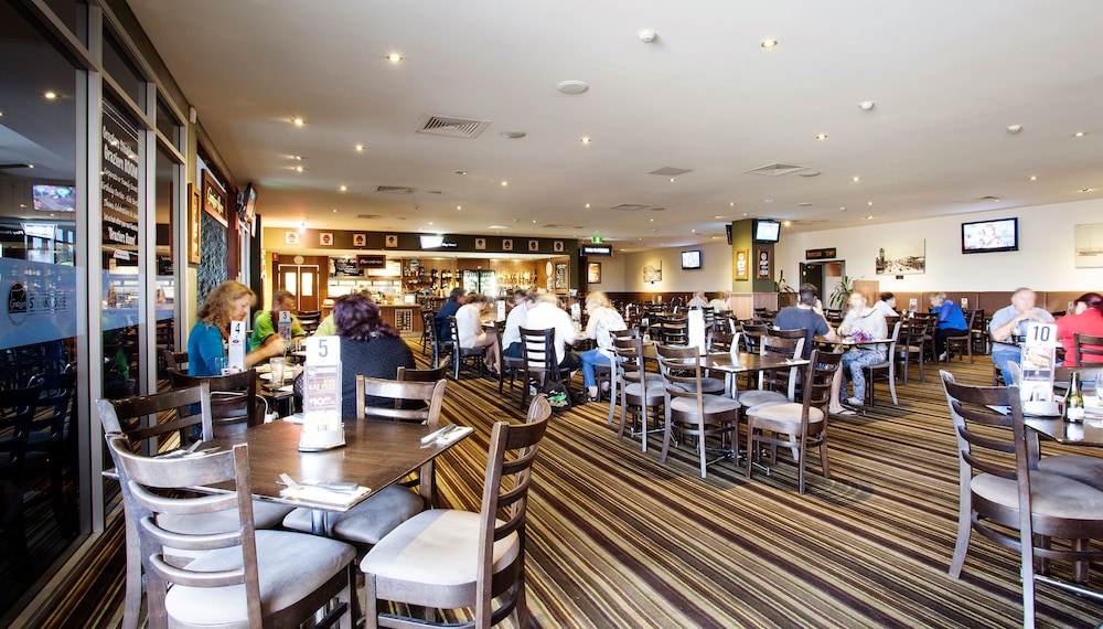 Dalrymple Hotel 48/67