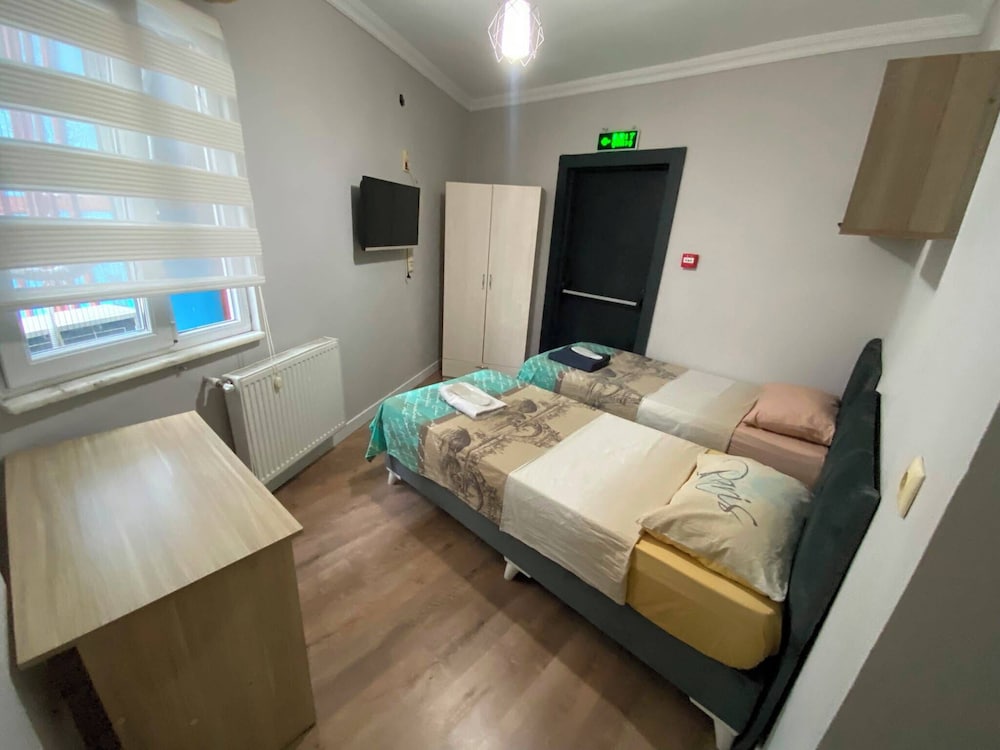 2 Bedrooms, City, Apartment, 4 Beds, Sea View
