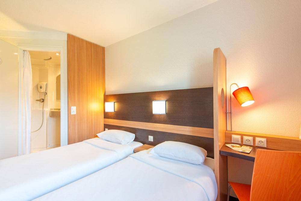 B&B Hotel Cholet Nord 18/64