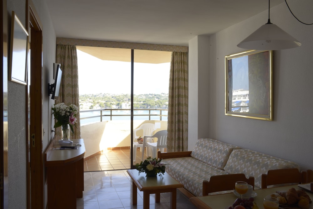Trh Jardin Del Mar 23/45