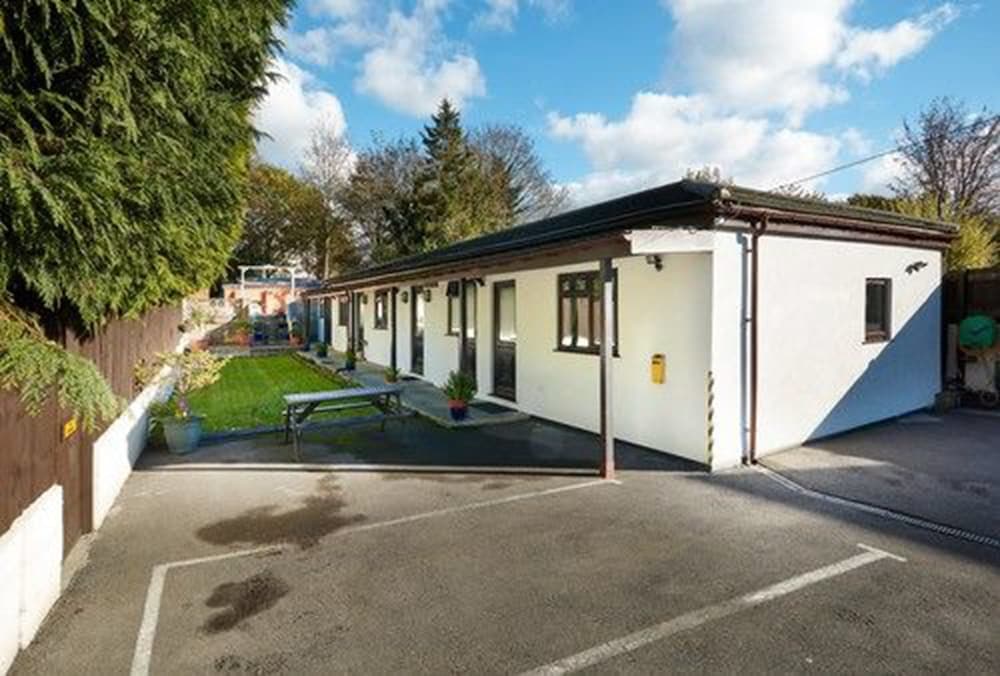Conifers Guest House 26/31