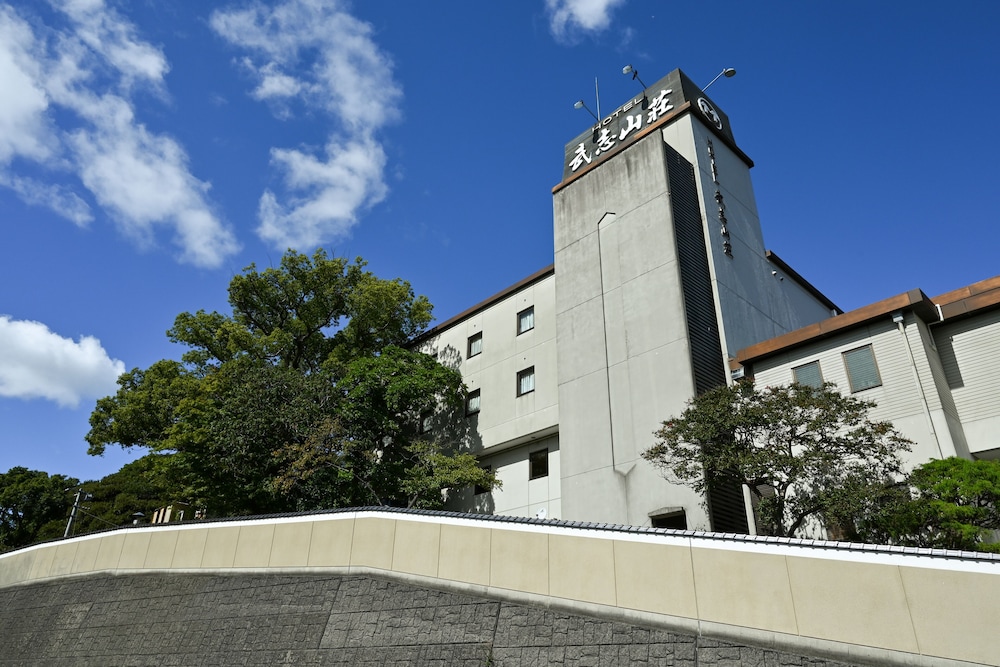 Hotel Takeshi Sanso 48/50