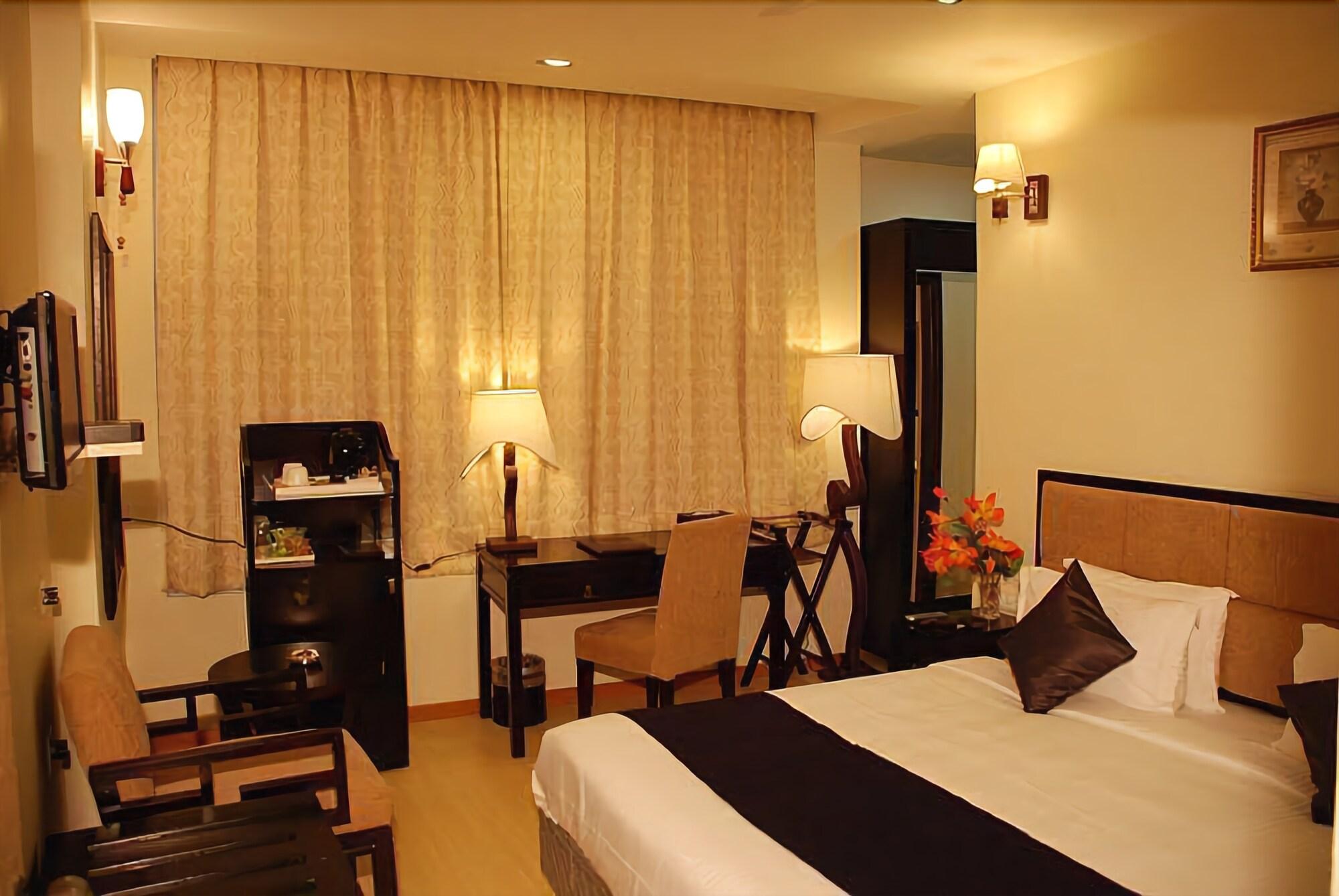 DIVINE THE BOUTIQUE HOTEL 6/14