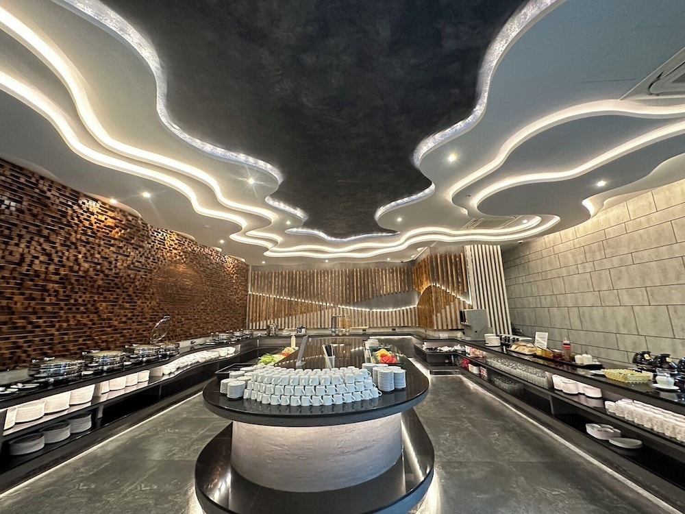 The TJ Hotel Pattaya 40/49