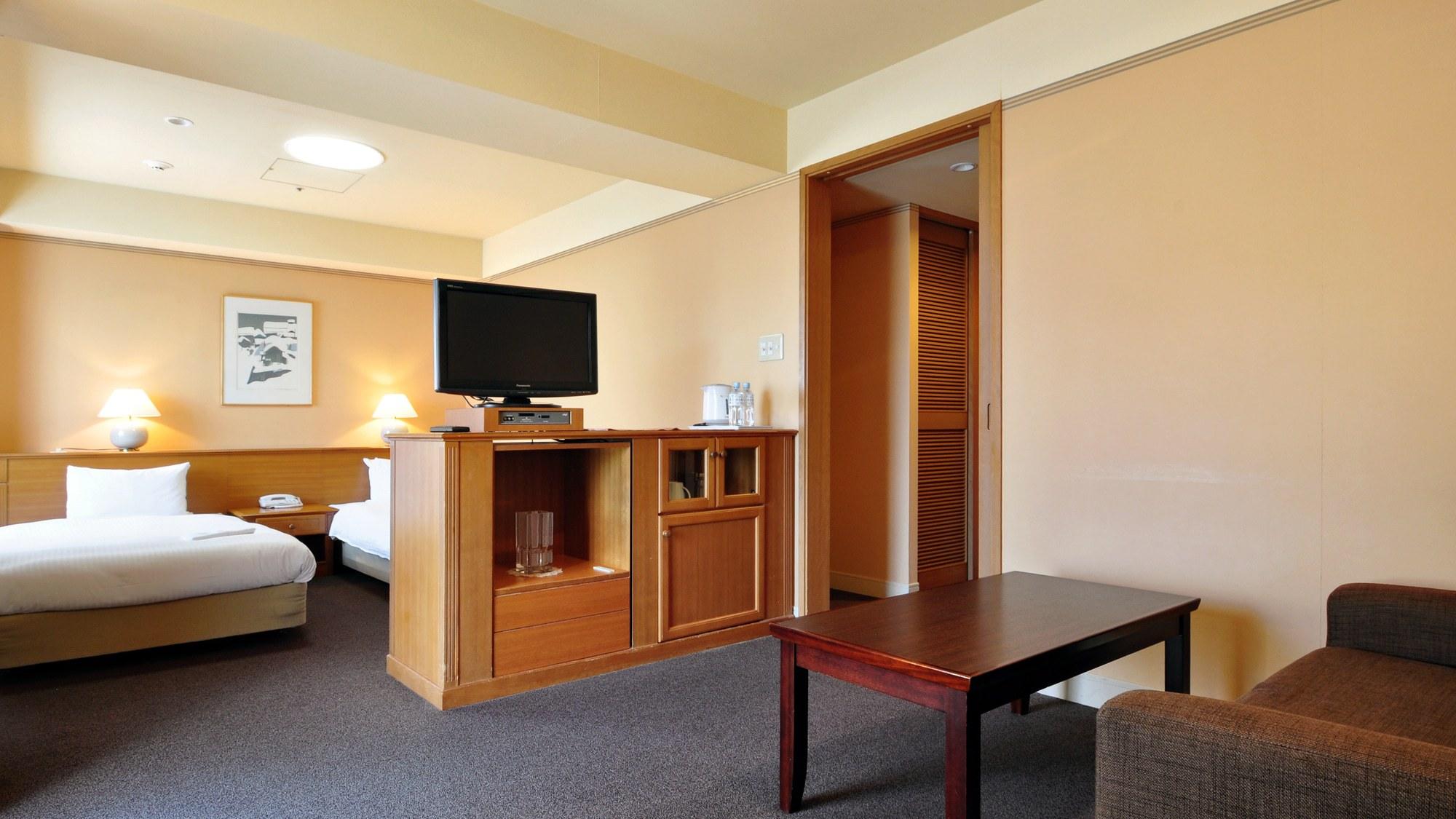 Room, Twin Beds, Large