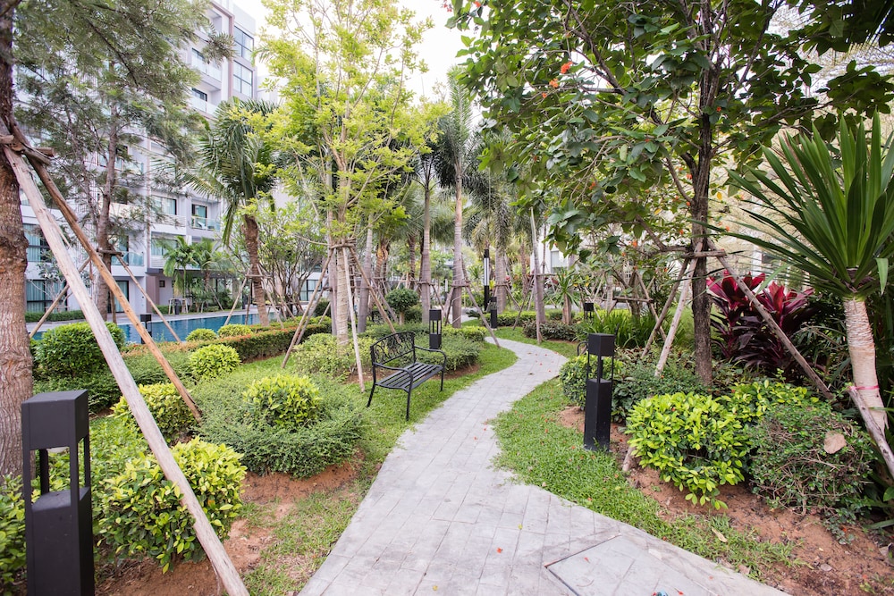 Dusit Grand Park By Grandisvillas 37/39