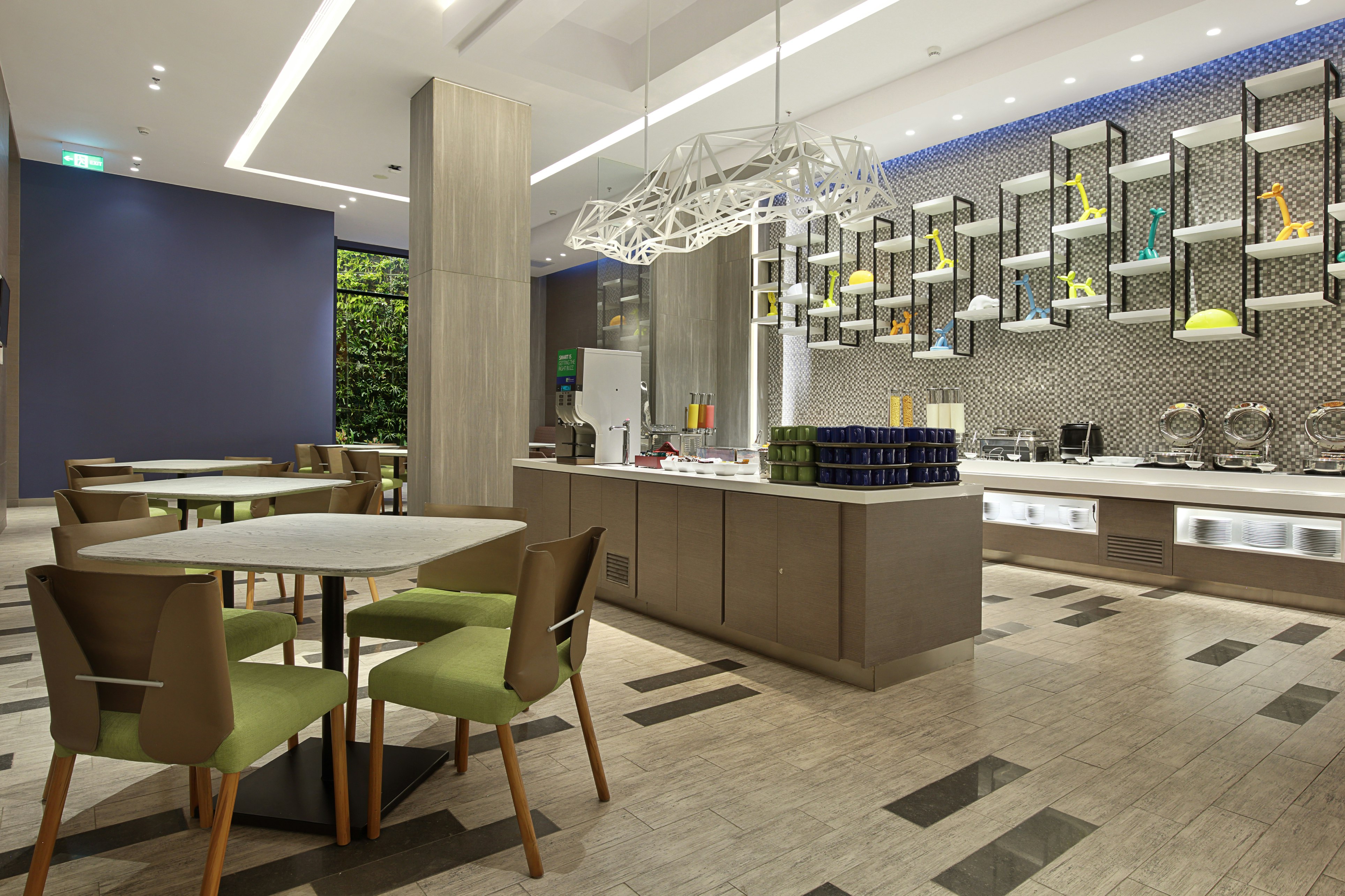 Holiday Inn Express Jakarta Wahid Hasyim 52/54