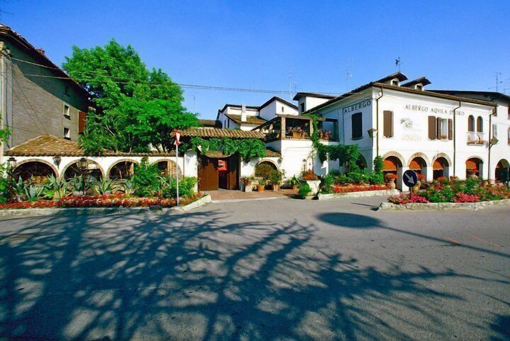 Arnaldo Aquila DAOro Hotel 38/39