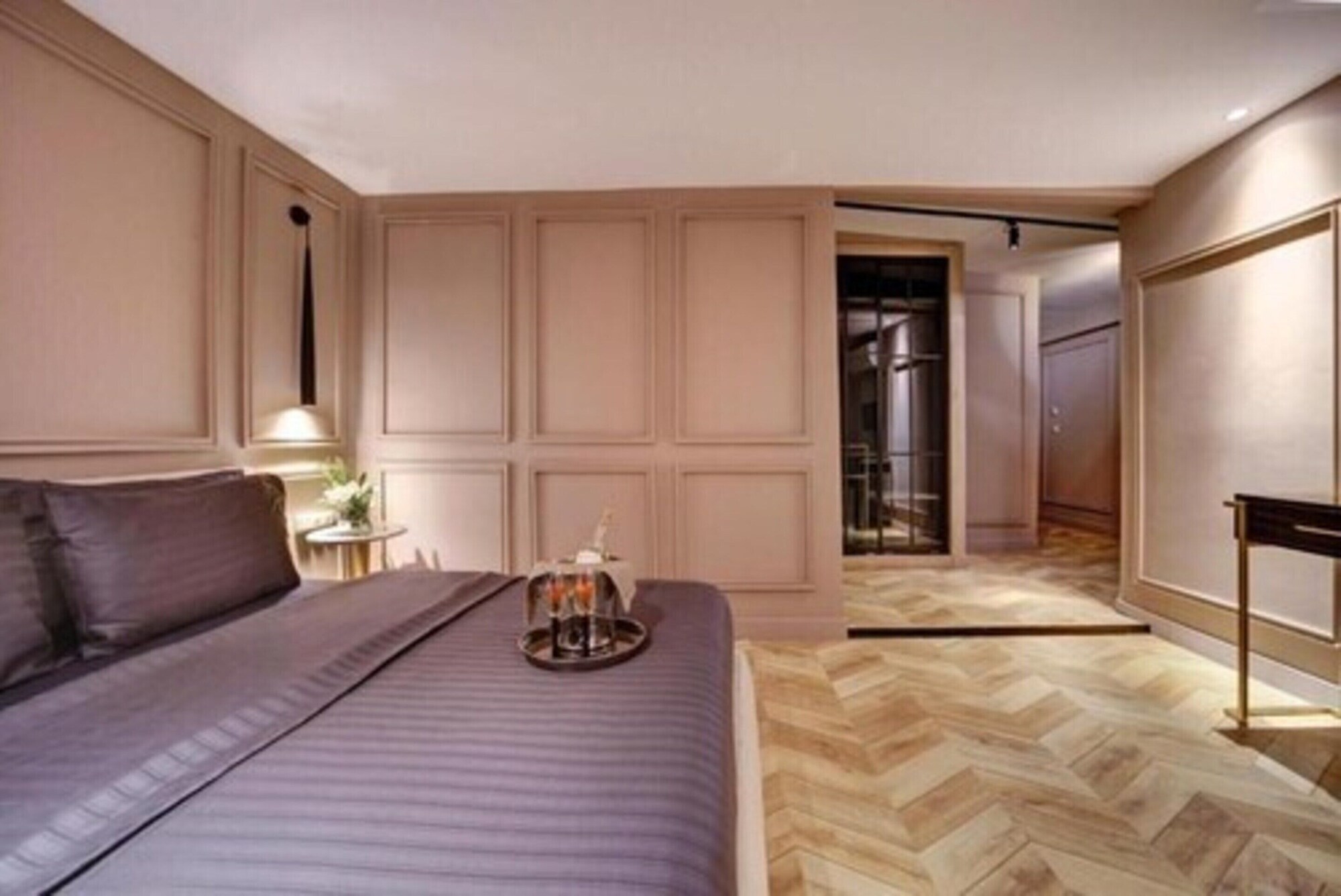 SUITE, TERRACE