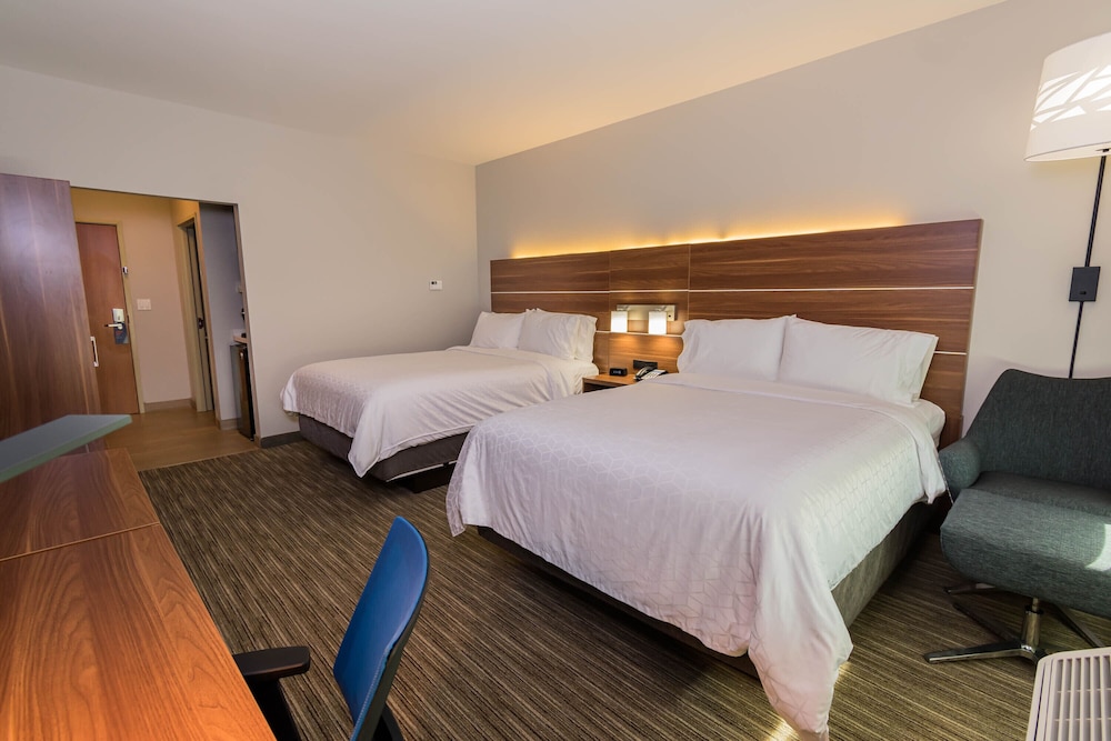 Holiday Inn Express & Suites Houston North I-45 Spring, an IHG Hotel 23/50