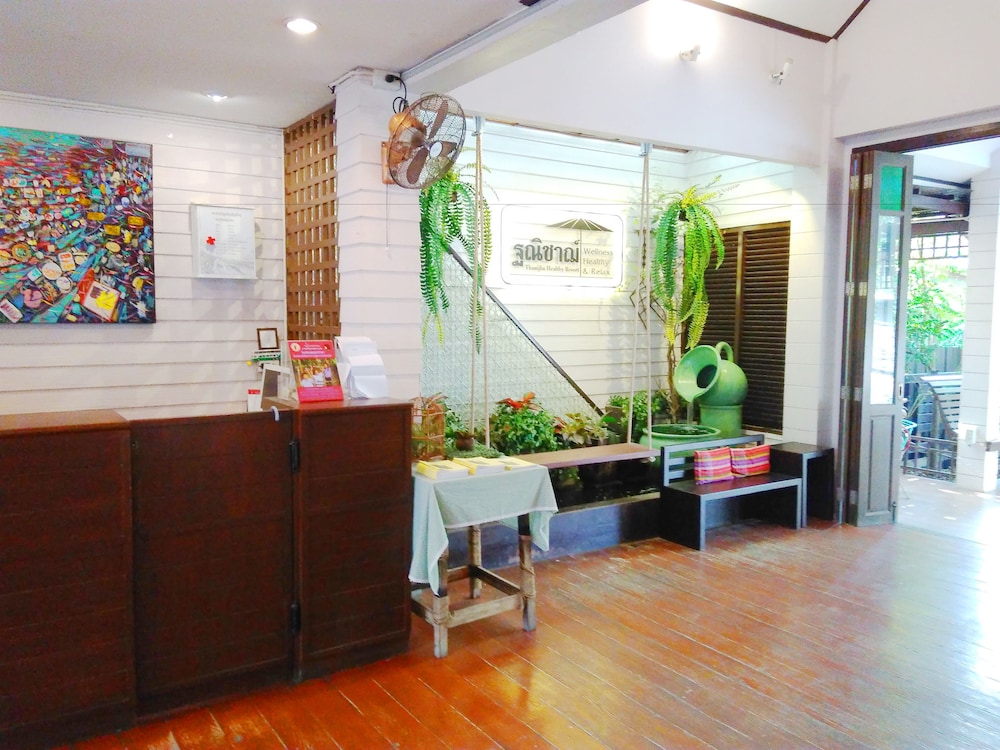 Thanicha Resort Amphawa 9/72