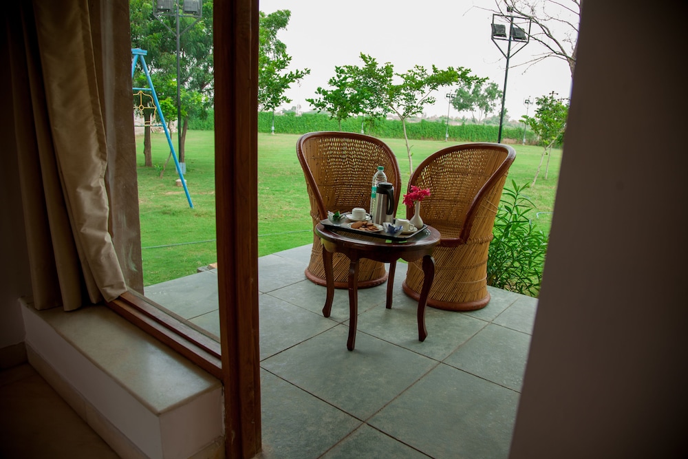 Hotel Chitvan 42/50