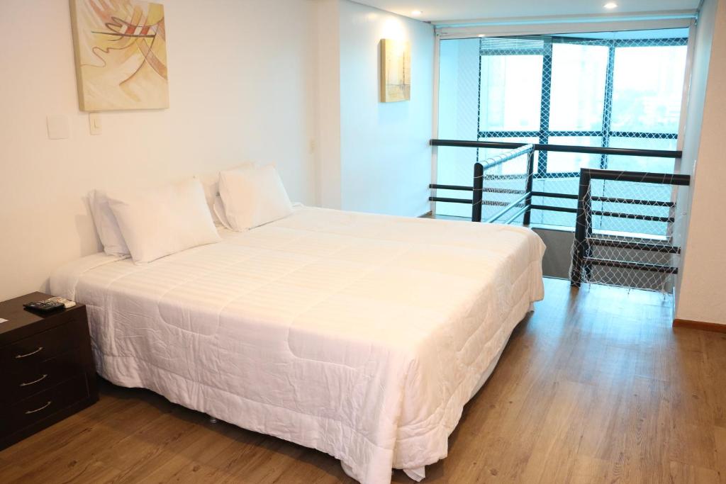 Bahamas Suite Hotel 8/29
