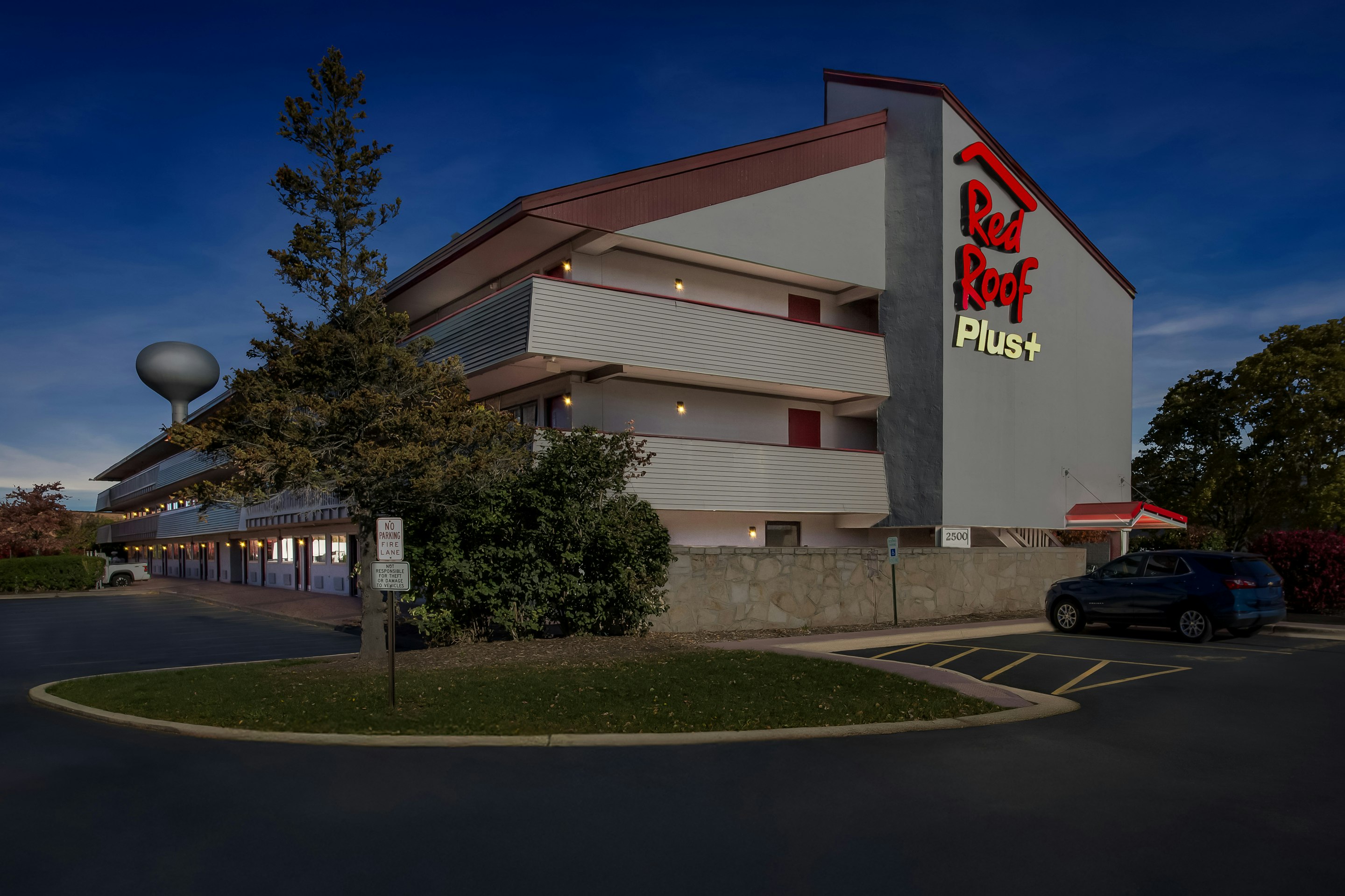 Red Roof PLUS Chicago - Hoffman Estates 6/29